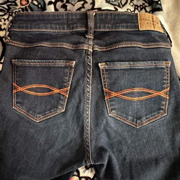 Abercrombie & Fitch Stretch Jegging size 2R See Flaws - Picture 4 of 11